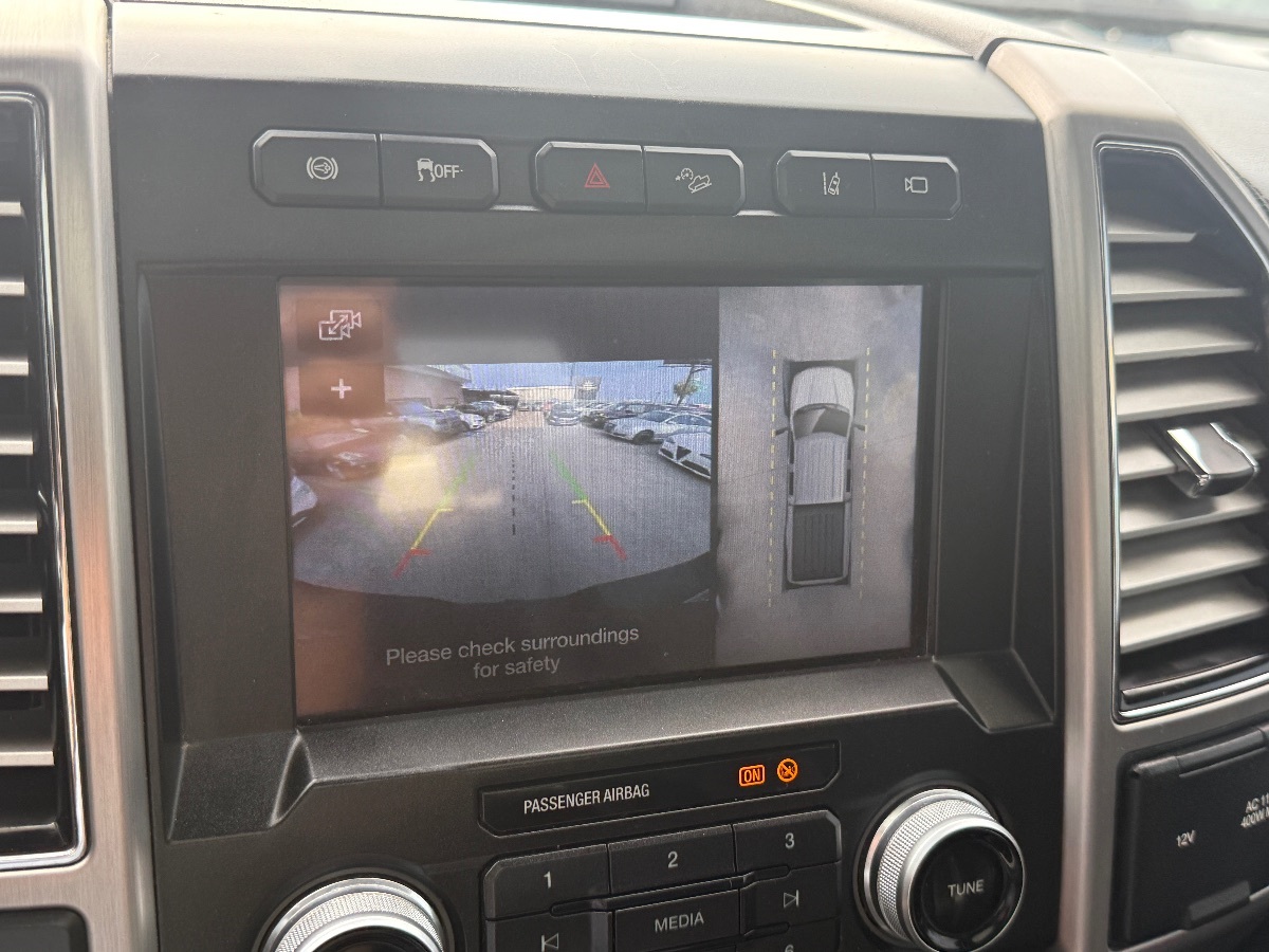 2019 Ford F-250 Platinum photo 33