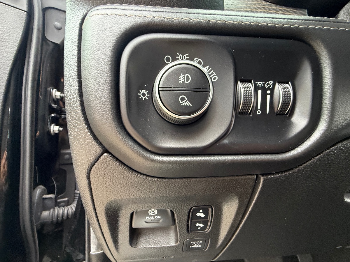2020 Ram 1500 Limited photo 27