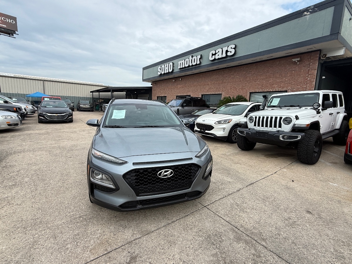 2020 Hyundai Kona SEL photo 4