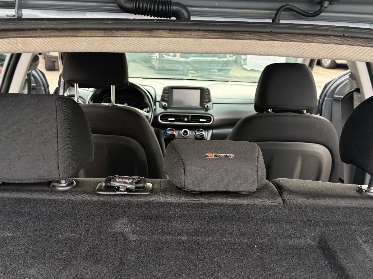 2020 Hyundai Kona SEL photo 12