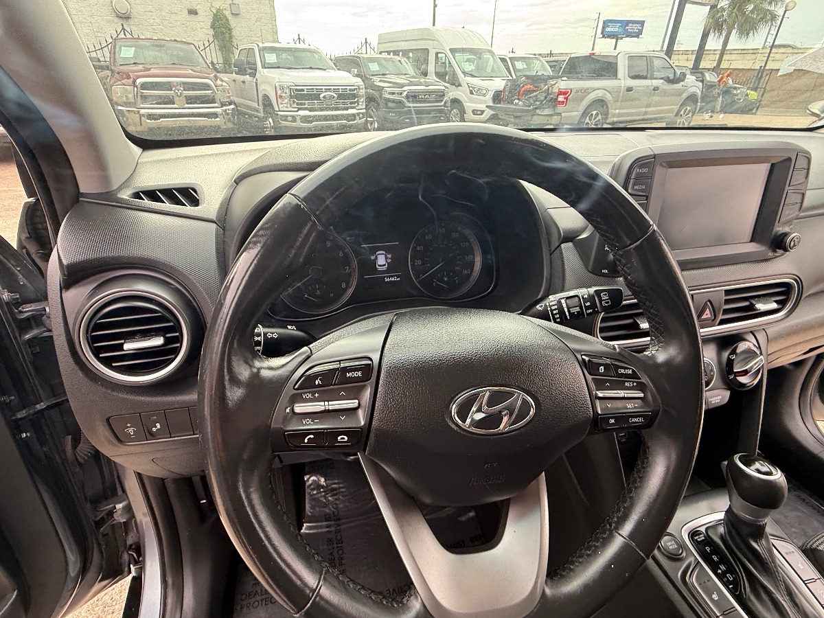2020 Hyundai Kona SEL photo 16