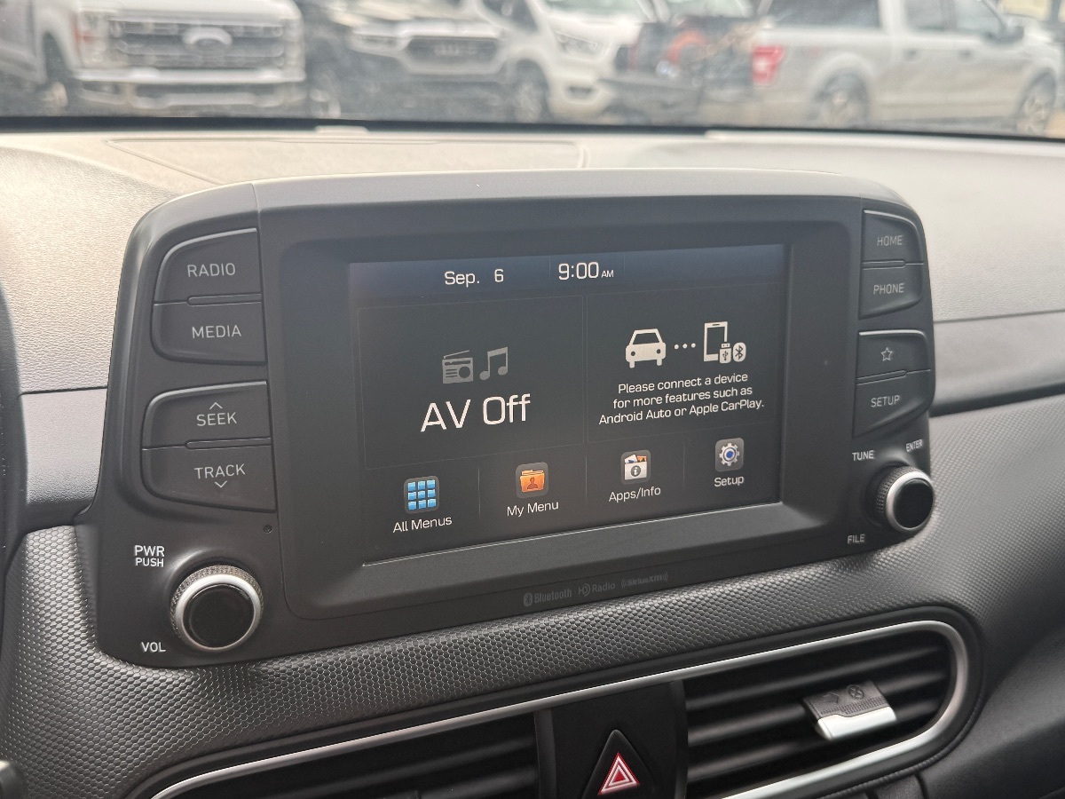 2020 Hyundai Kona SEL photo 22