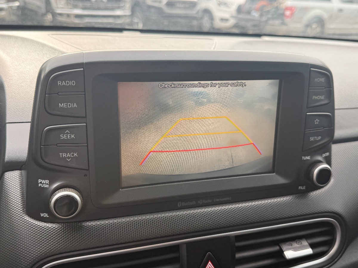 2020 Hyundai Kona SEL photo 23