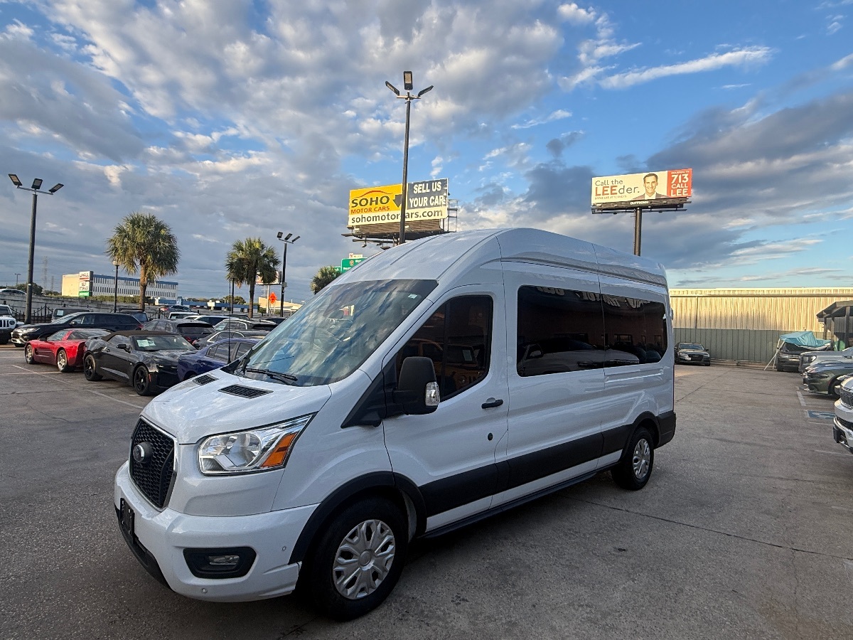 2022 Ford Transit Passenger XLT photo 8