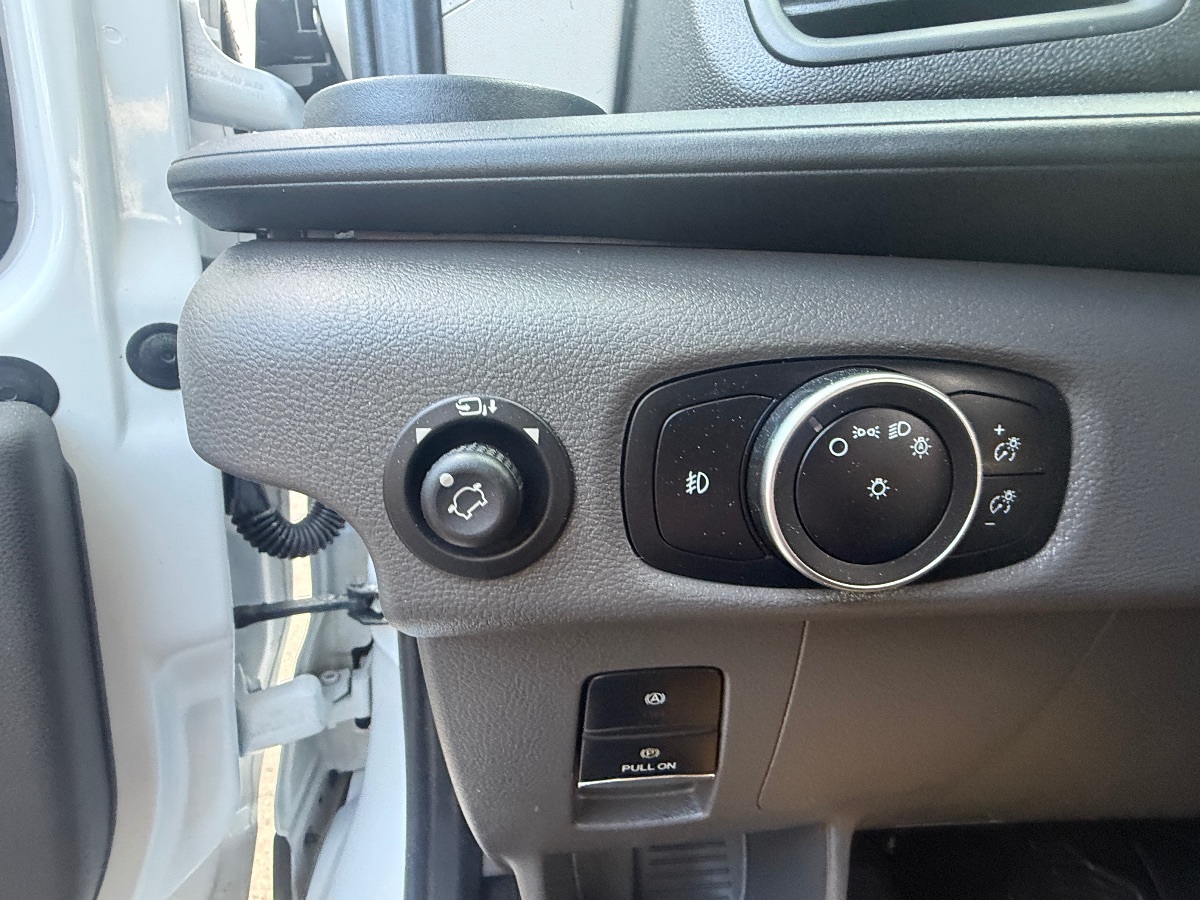 2022 Ford Transit Passenger XLT photo 19