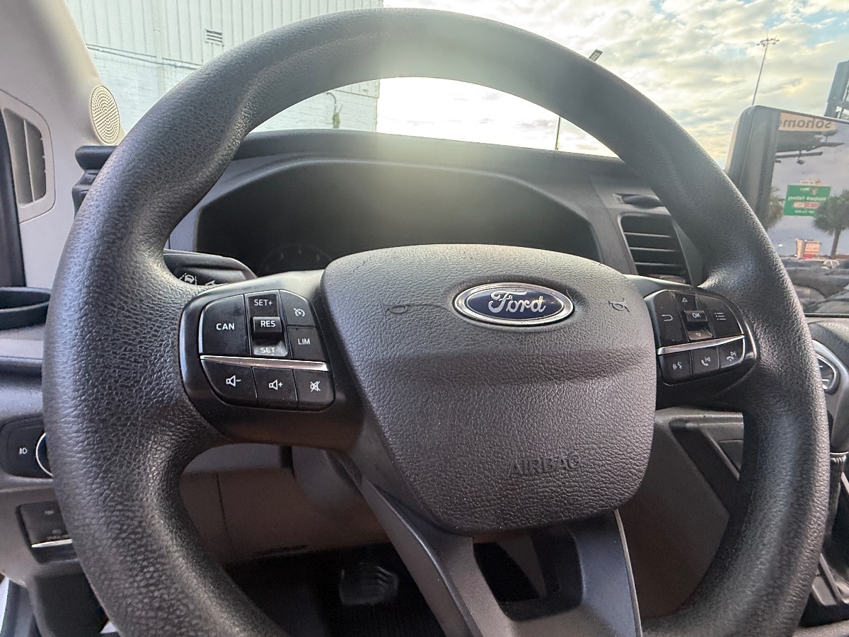 2022 Ford Transit Passenger XLT photo 20