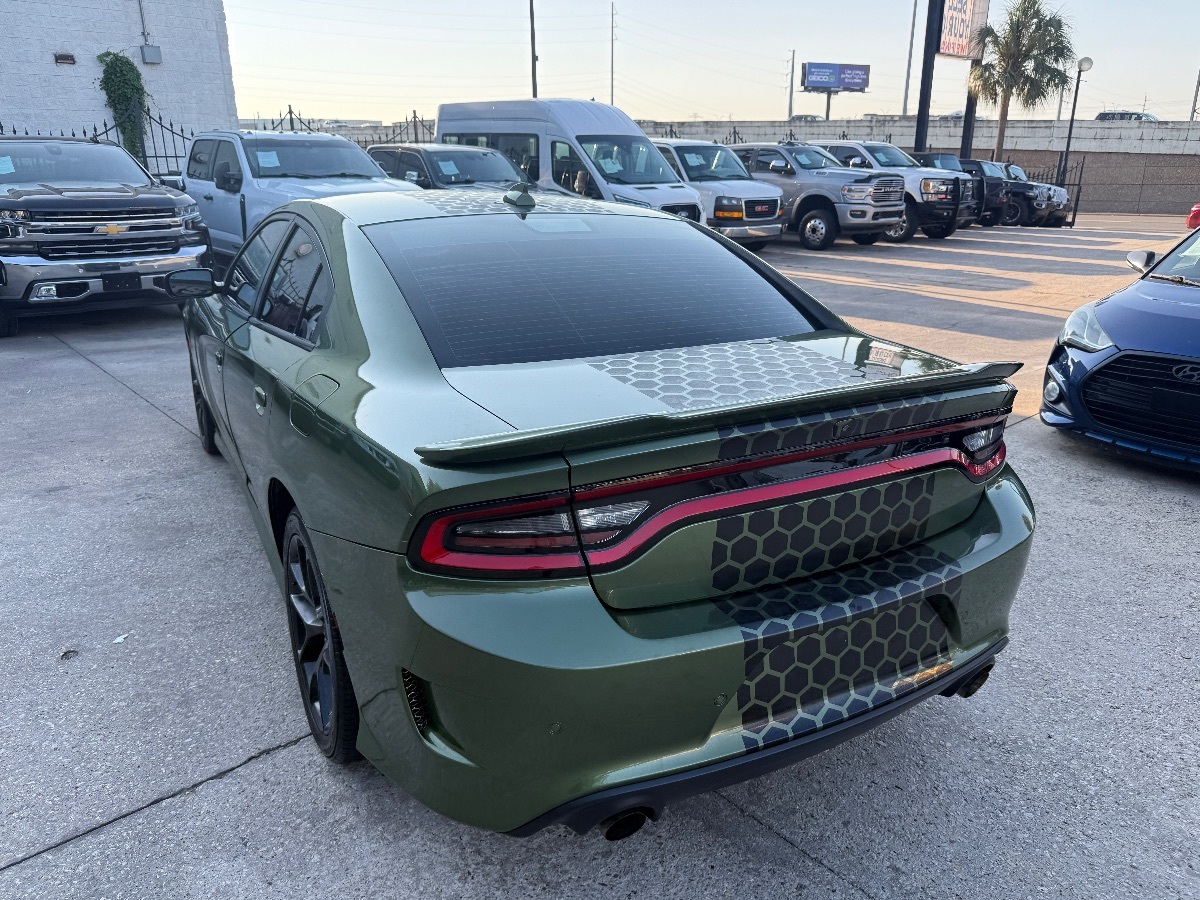 2020 Dodge Charger GT photo 4