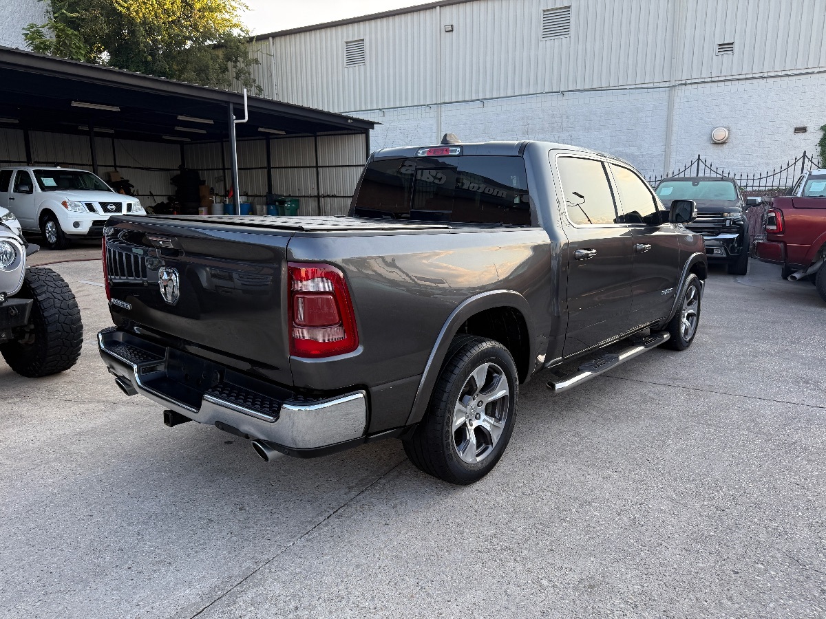 2020 Ram 1500 Laramie photo 3