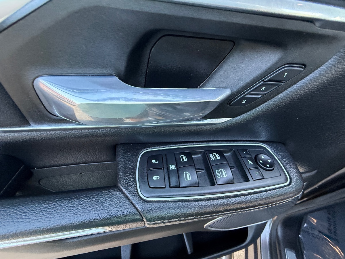 2020 Ram 1500 Laramie photo 20