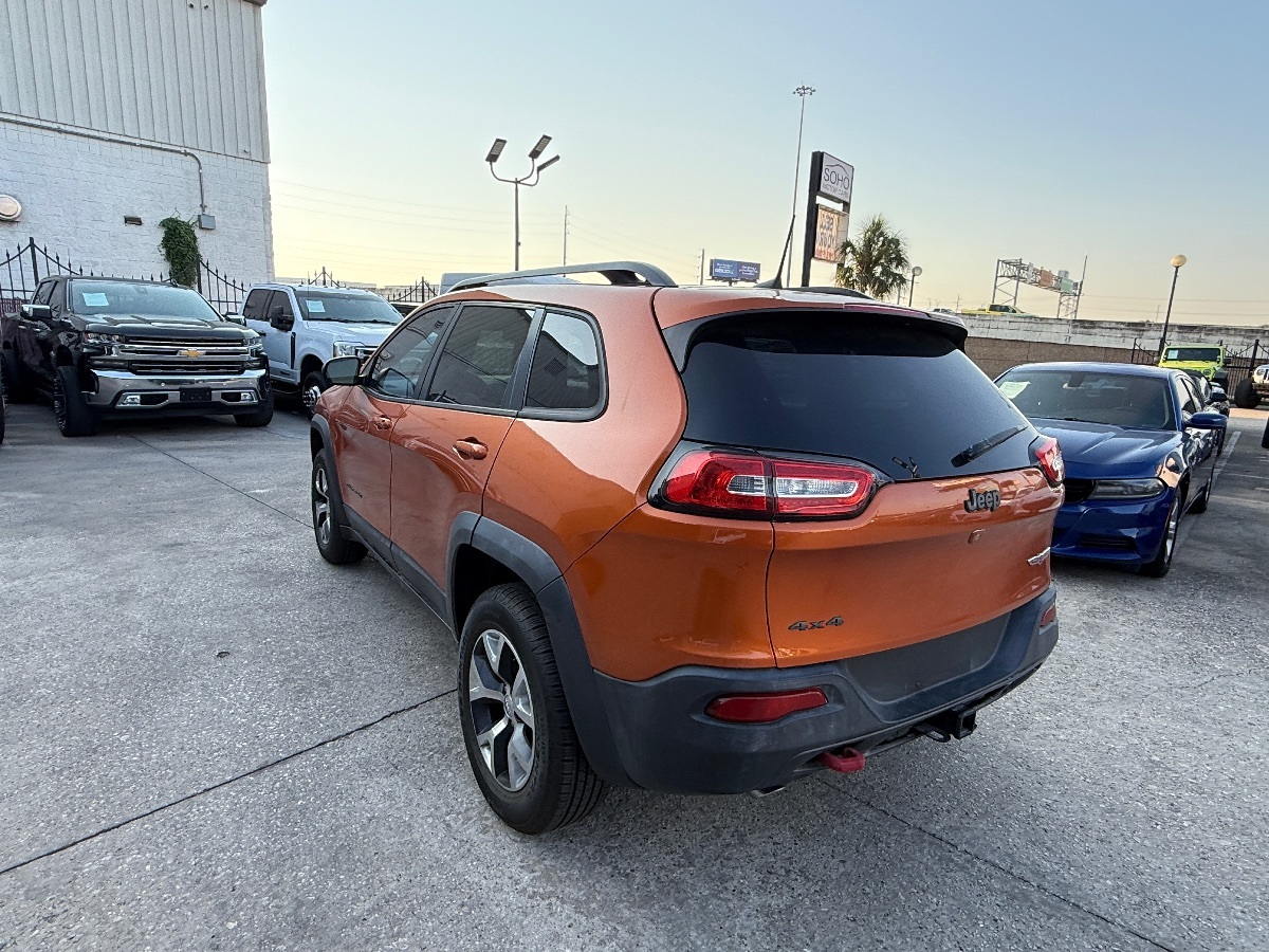 2016 Jeep Cherokee Trailhawk photo 6
