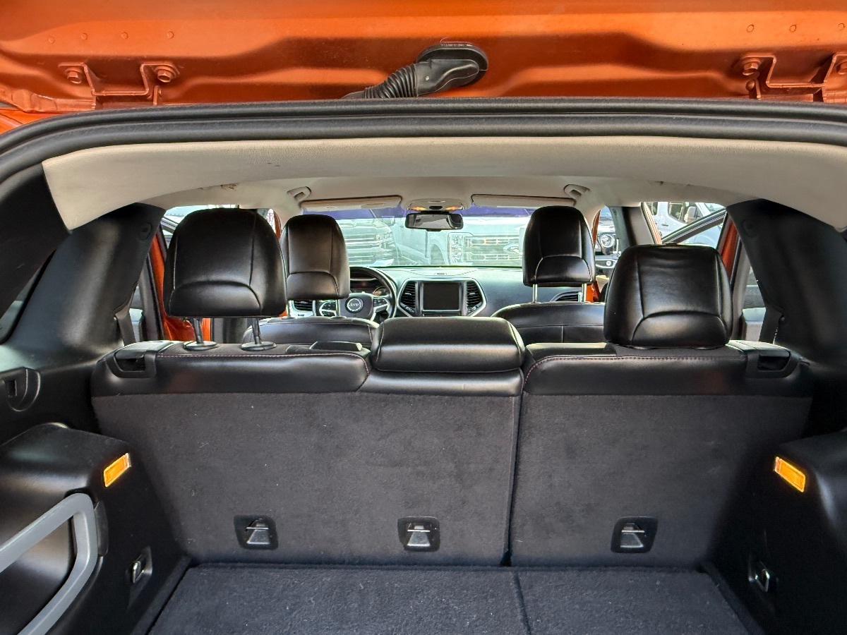 2016 Jeep Cherokee Trailhawk photo 17