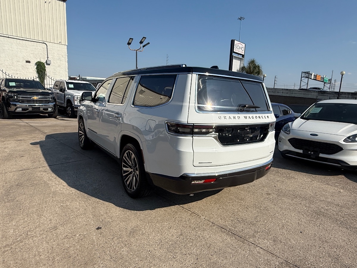 2022 Jeep Grand Wagoneer III photo 6