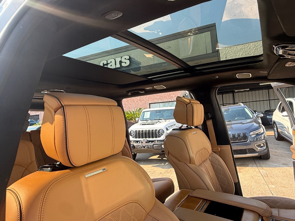 2022 Jeep Grand Wagoneer III photo 15