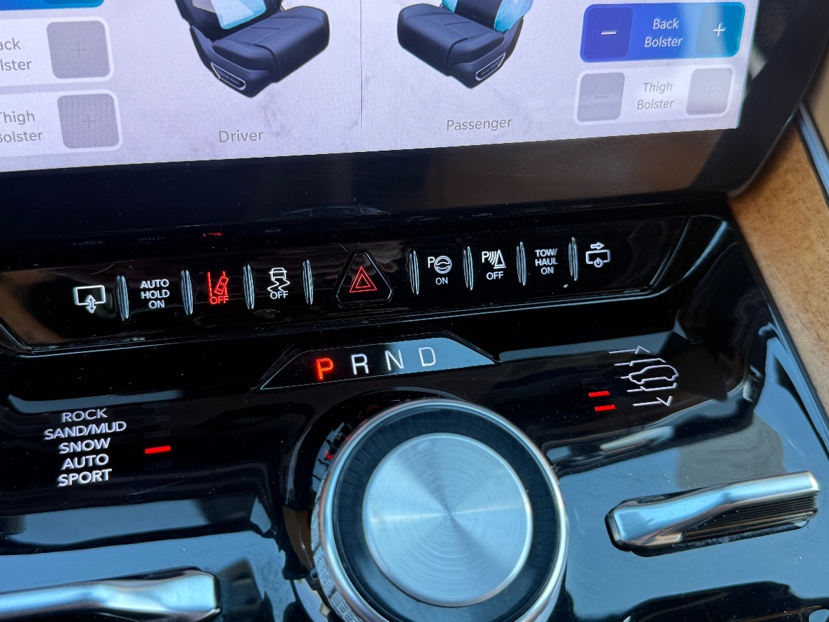 2022 Jeep Grand Wagoneer III photo 33