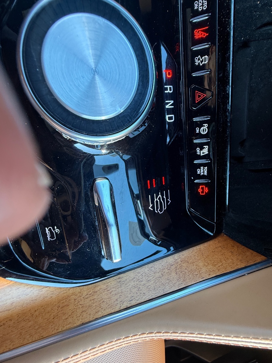 2022 Jeep Grand Wagoneer III photo 39