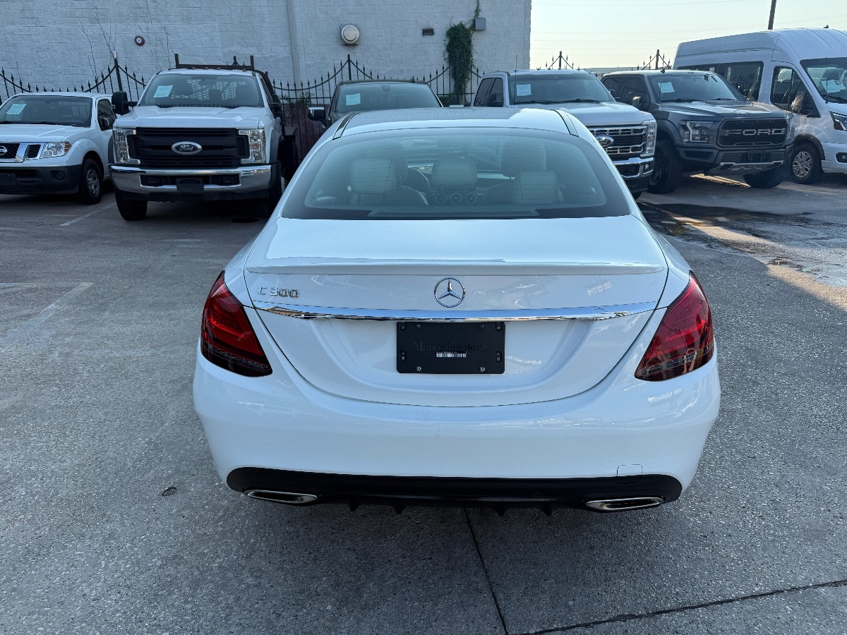 2021 Mercedes Benz C 300 photo 4