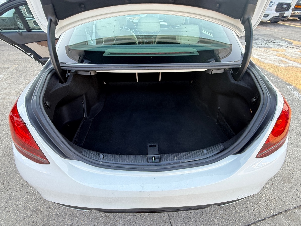 2021 Mercedes Benz C 300 photo 9