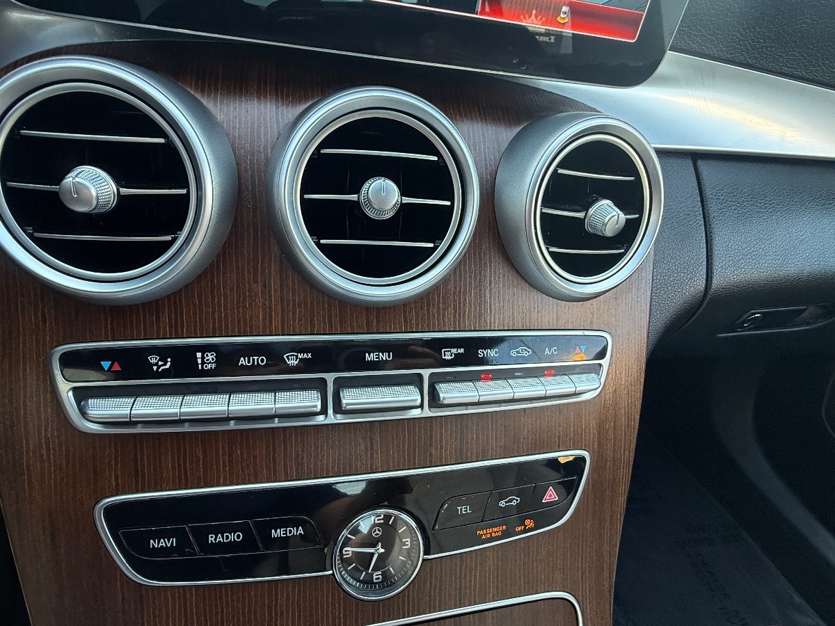 2021 Mercedes Benz C 300 photo 26
