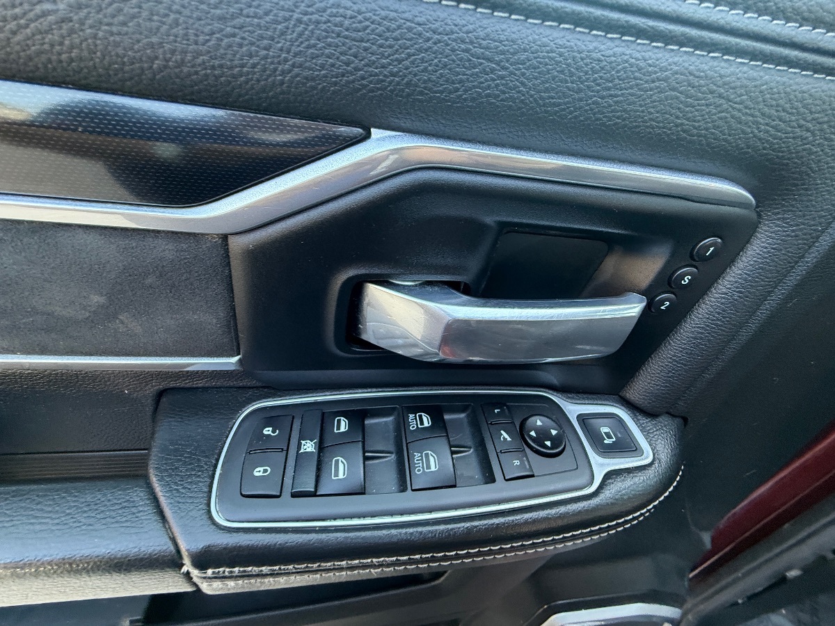 2021 Ram 2500 Laramie photo 25