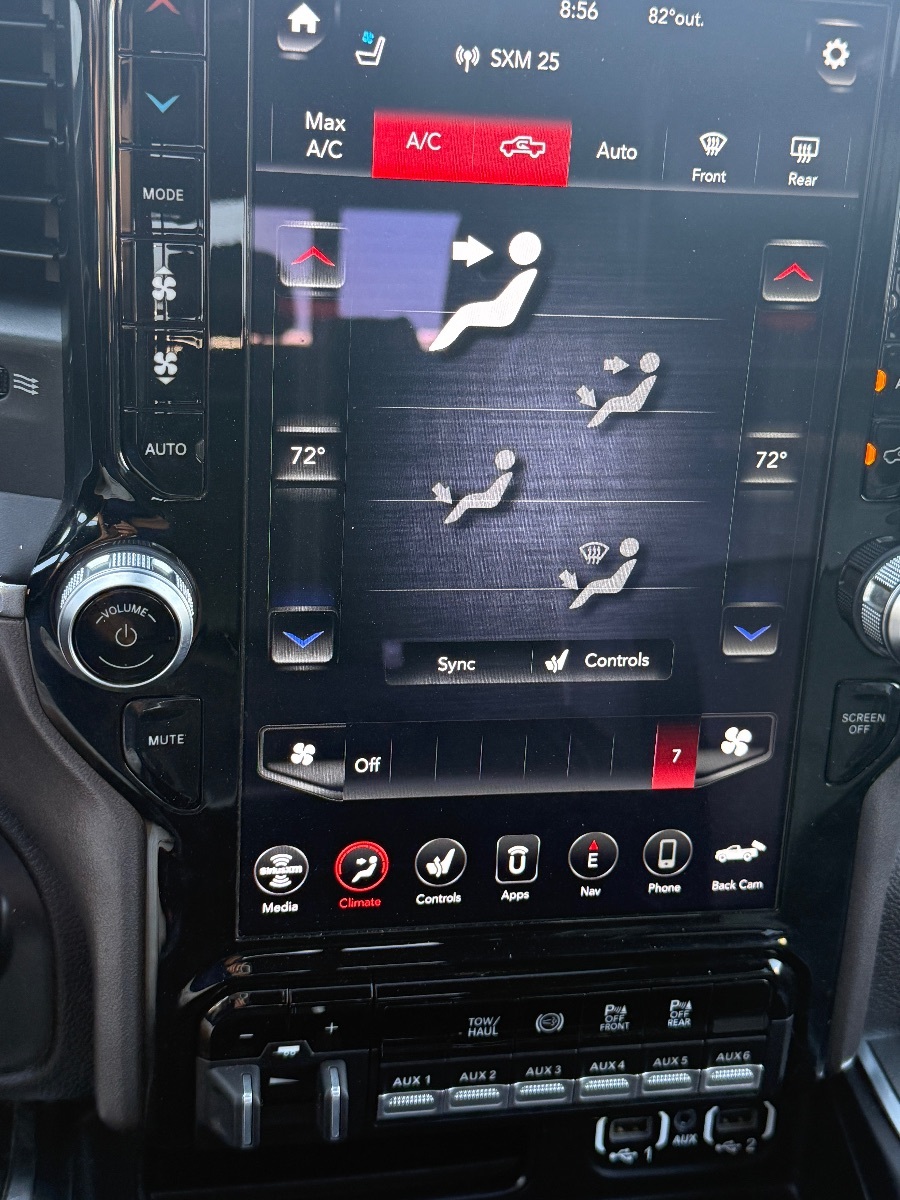 2021 Ram 2500 Laramie photo 32