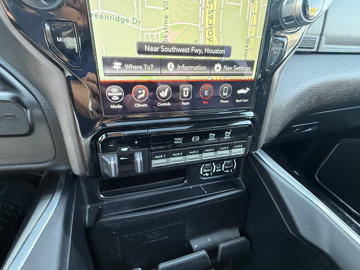 2021 Ram 2500 Laramie photo 35