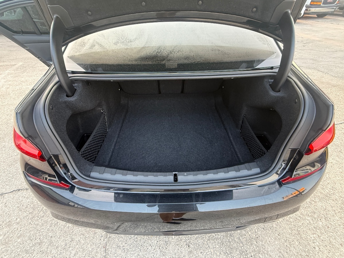 2021 Bmw 330i photo 9