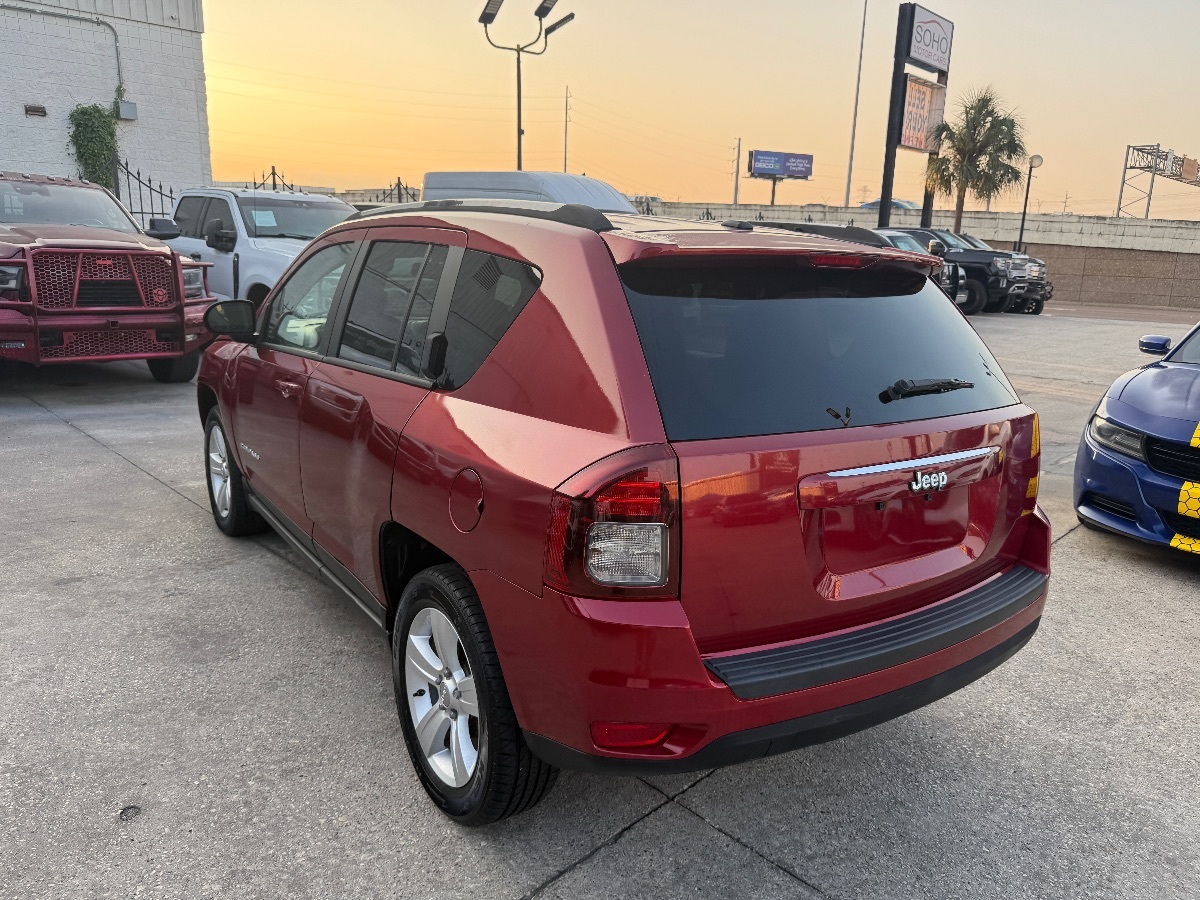 2017 Jeep Compass Sport photo 9