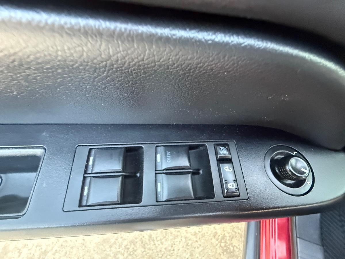 2017 Jeep Compass Sport photo 18