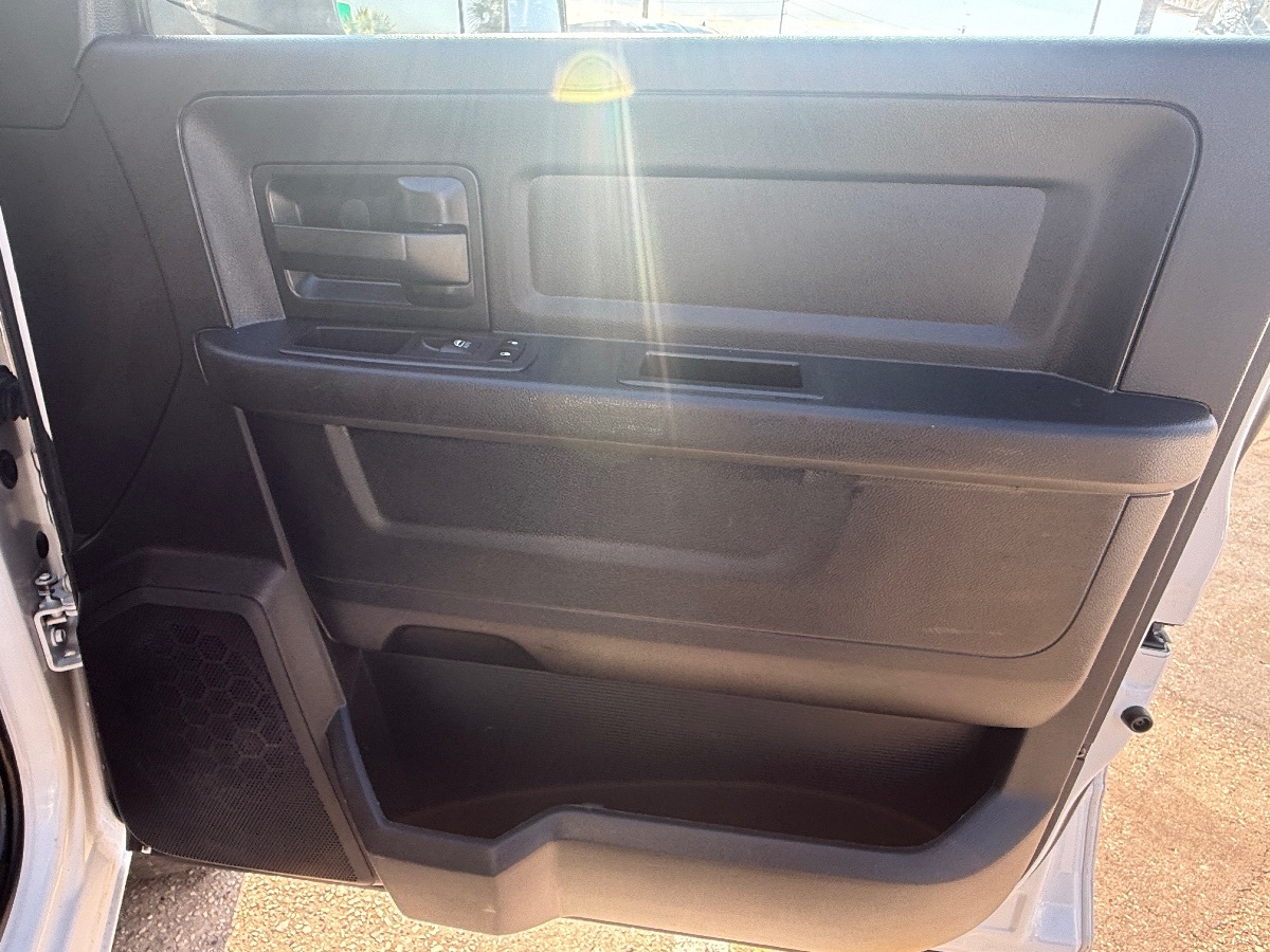2020 Ram 3500 Tradesman photo 13