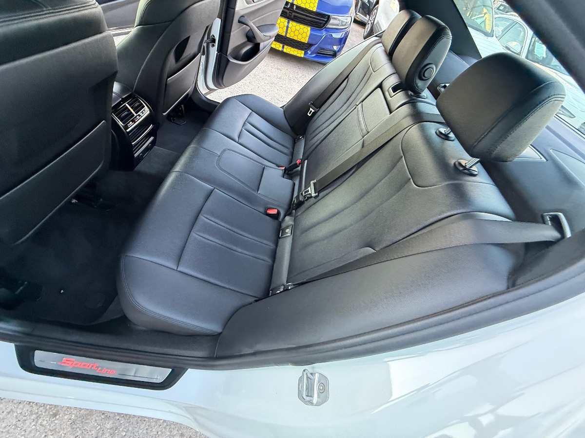 2018 Bmw 530i Sedan photo 21