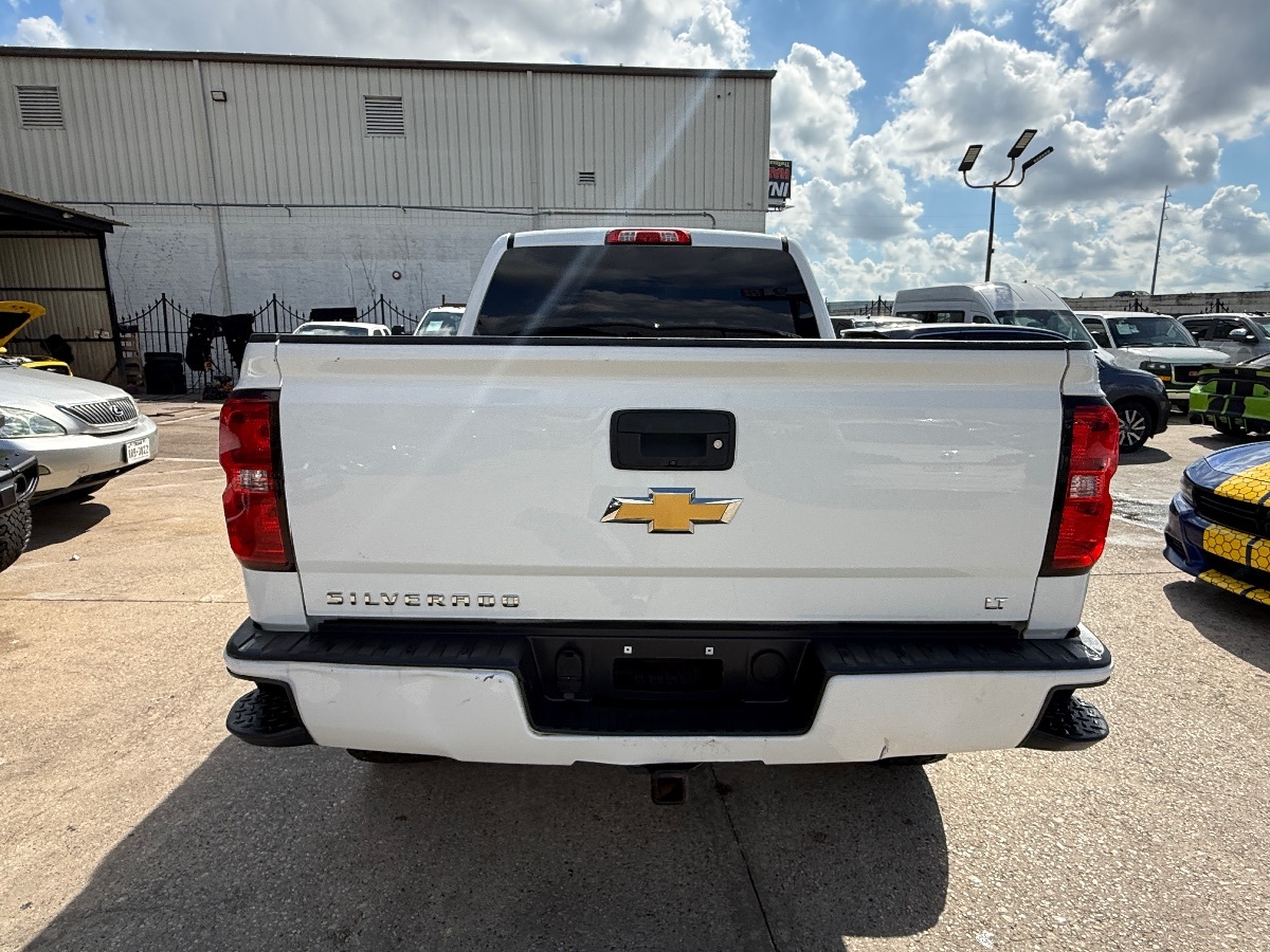 2018 Chevrolet Silverado 1500 Z71 photo 2