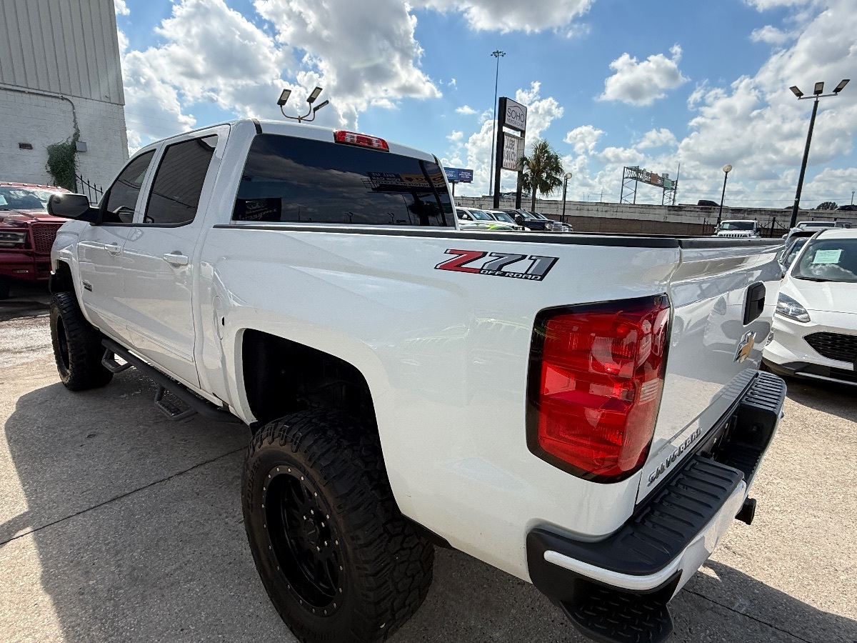 2018 Chevrolet Silverado 1500 Z71 photo 3