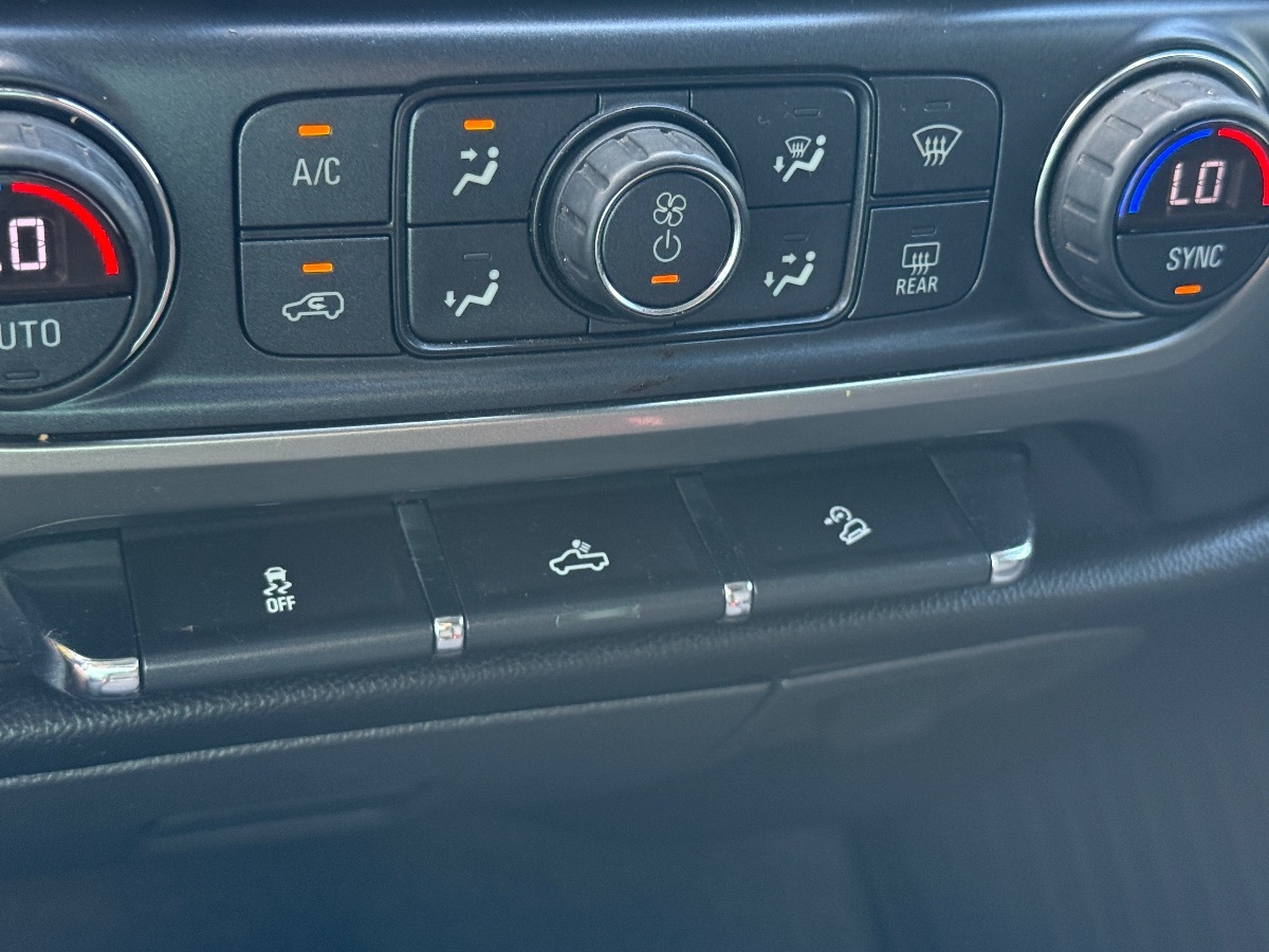 2018 Chevrolet Silverado 1500 Z71 photo 28