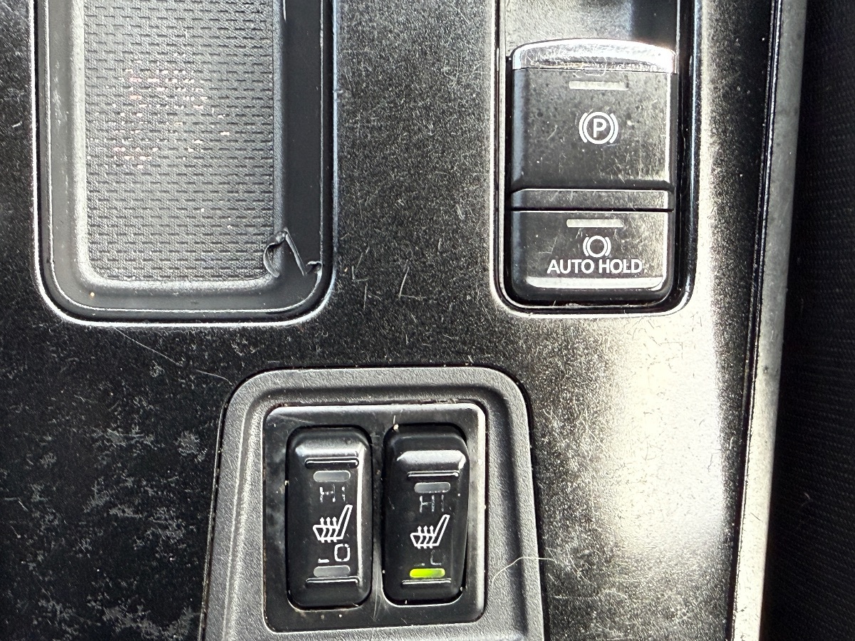 2020 Mitsubishi Outlander ES photo 29