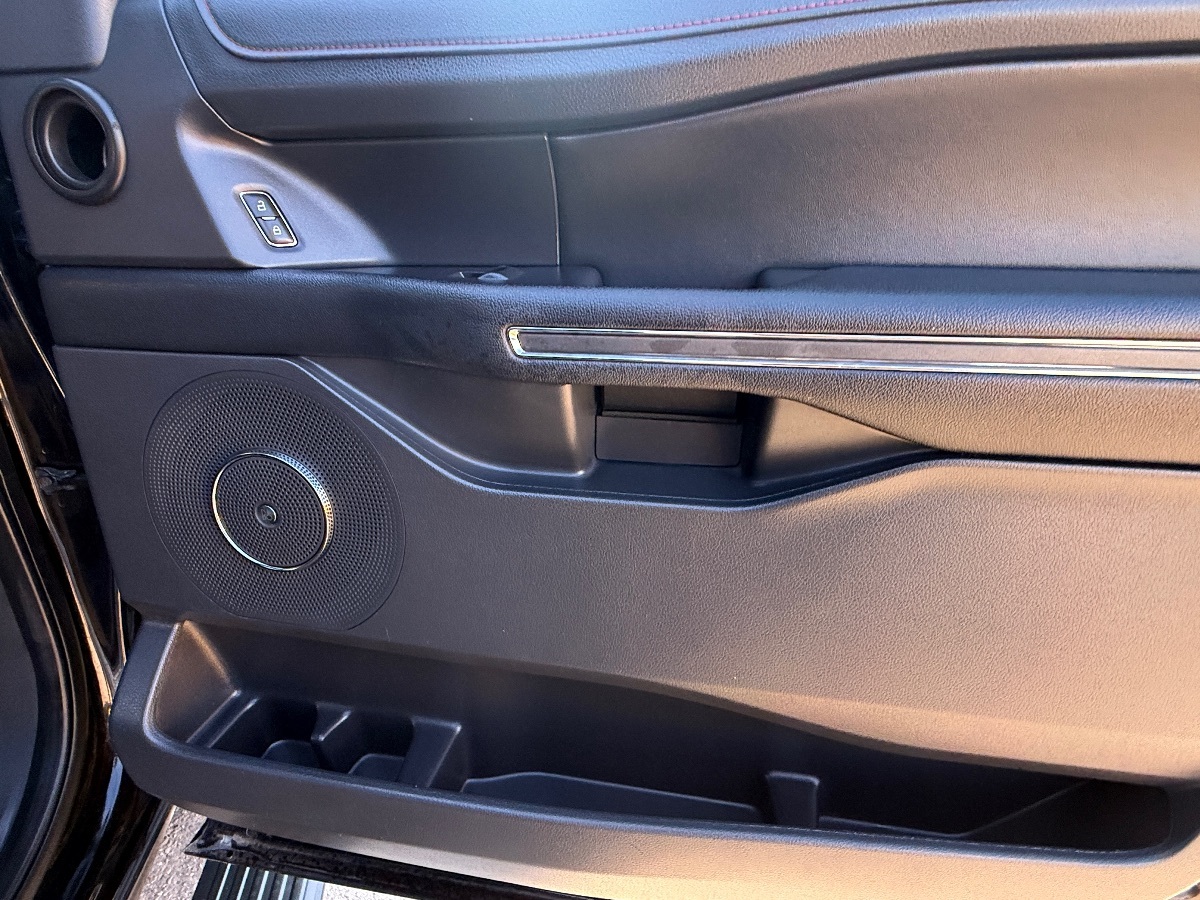 2022 Ford Expedition MAX Limited photo 14
