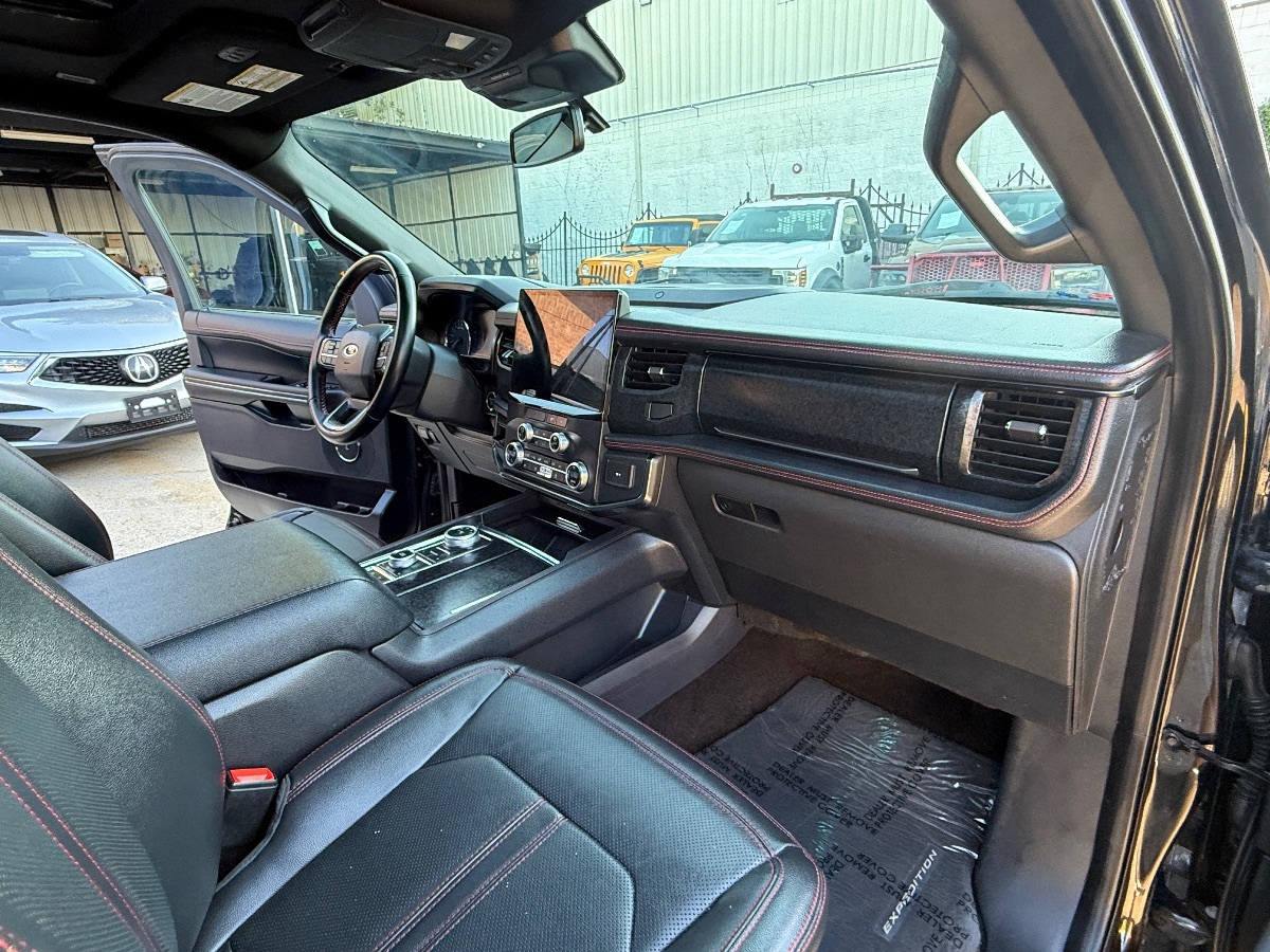 2022 Ford Expedition MAX Limited photo 15