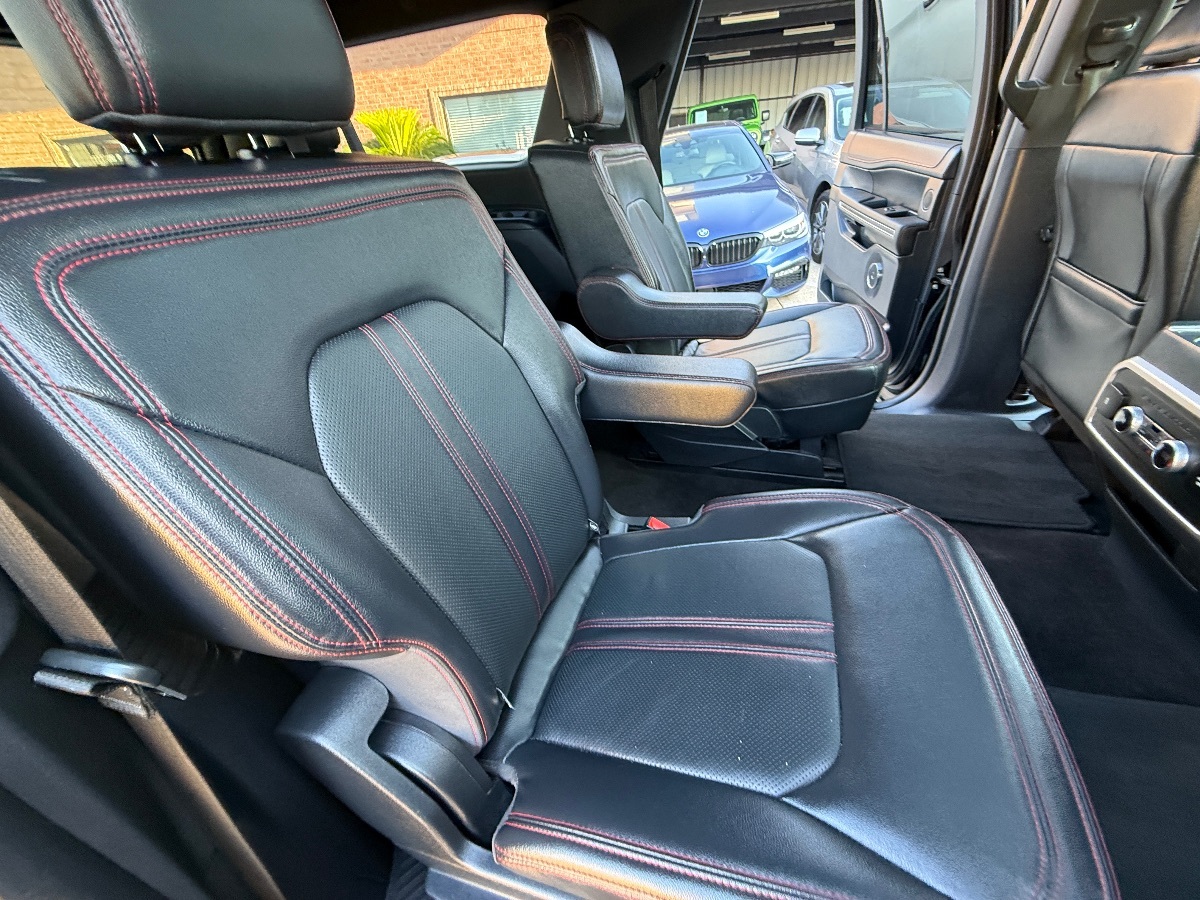 2022 Ford Expedition MAX Limited photo 17