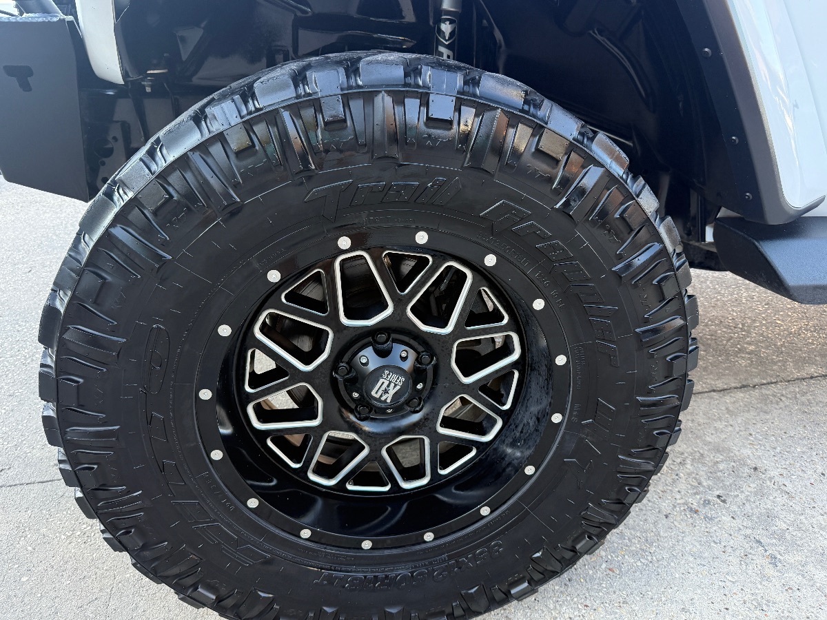 2021 Jeep Wrangler Unlimited Sahara photo 11