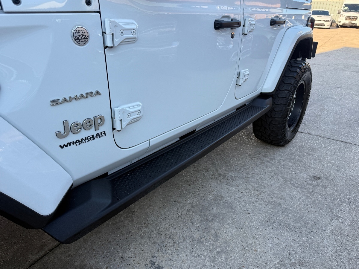2021 Jeep Wrangler Unlimited Sahara photo 12