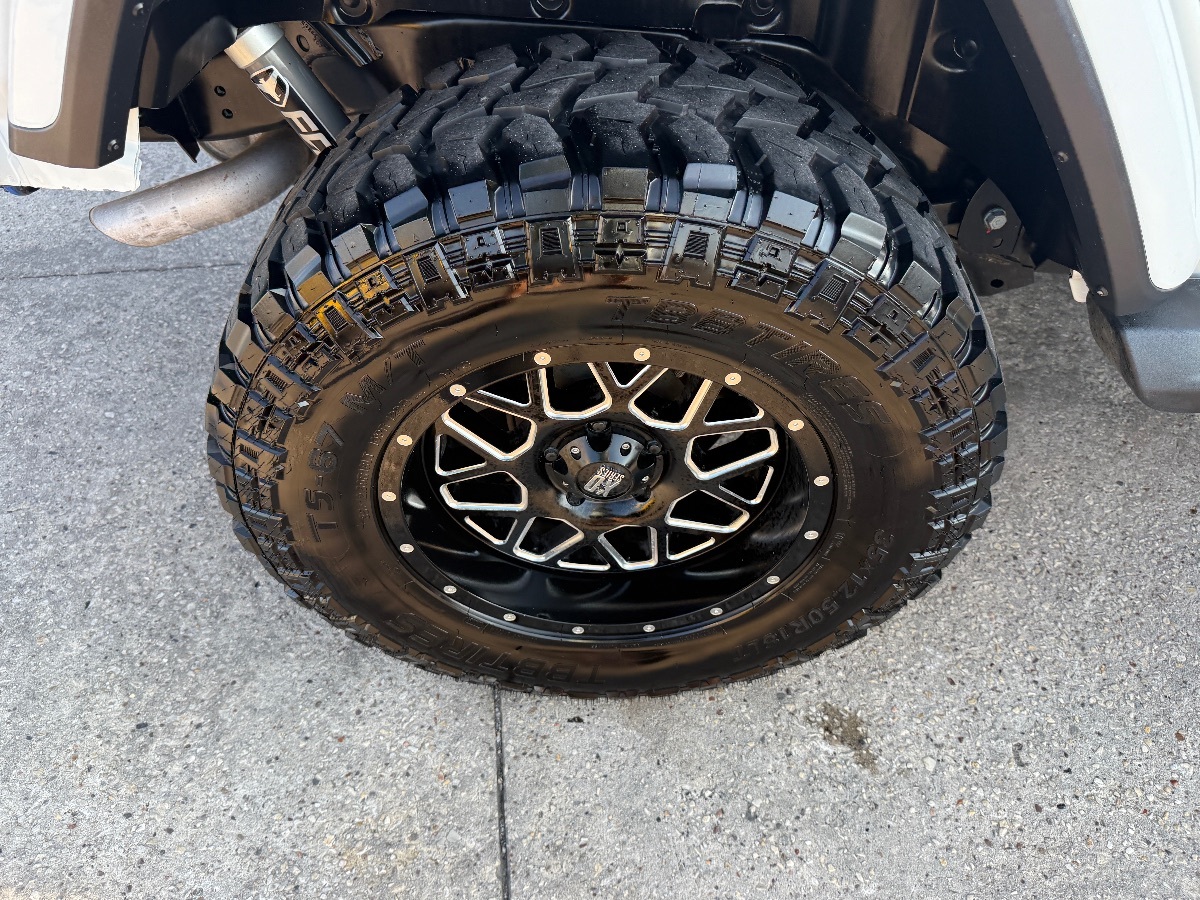 2021 Jeep Wrangler Unlimited Sahara photo 17