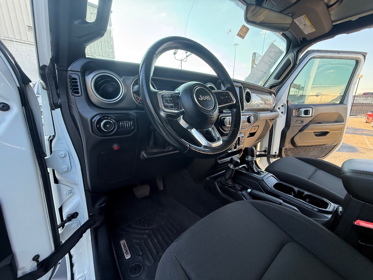 2021 Jeep Wrangler Unlimited Sahara photo 29