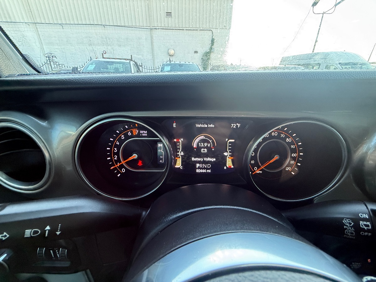 2021 Jeep Wrangler Unlimited Sahara photo 30