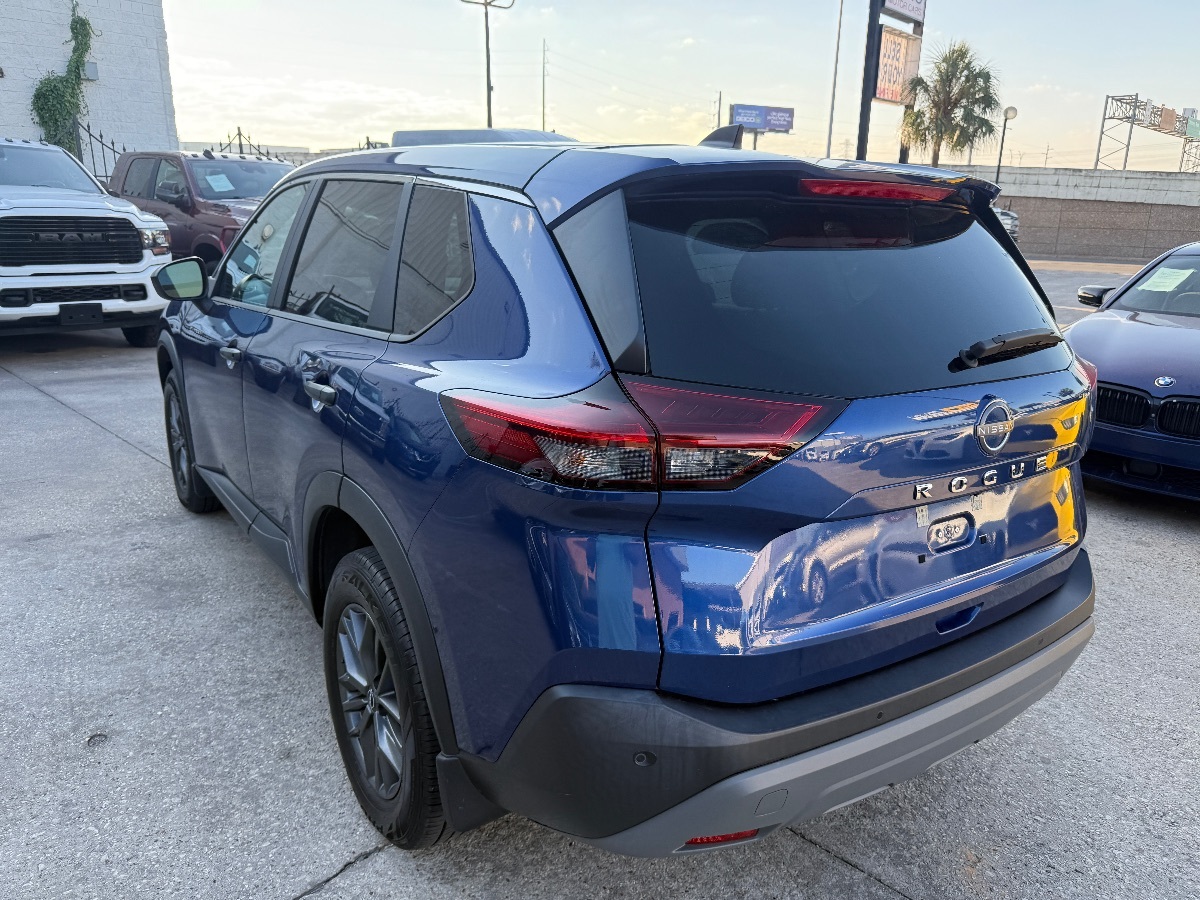 2023 Nissan Rogue S photo 6
