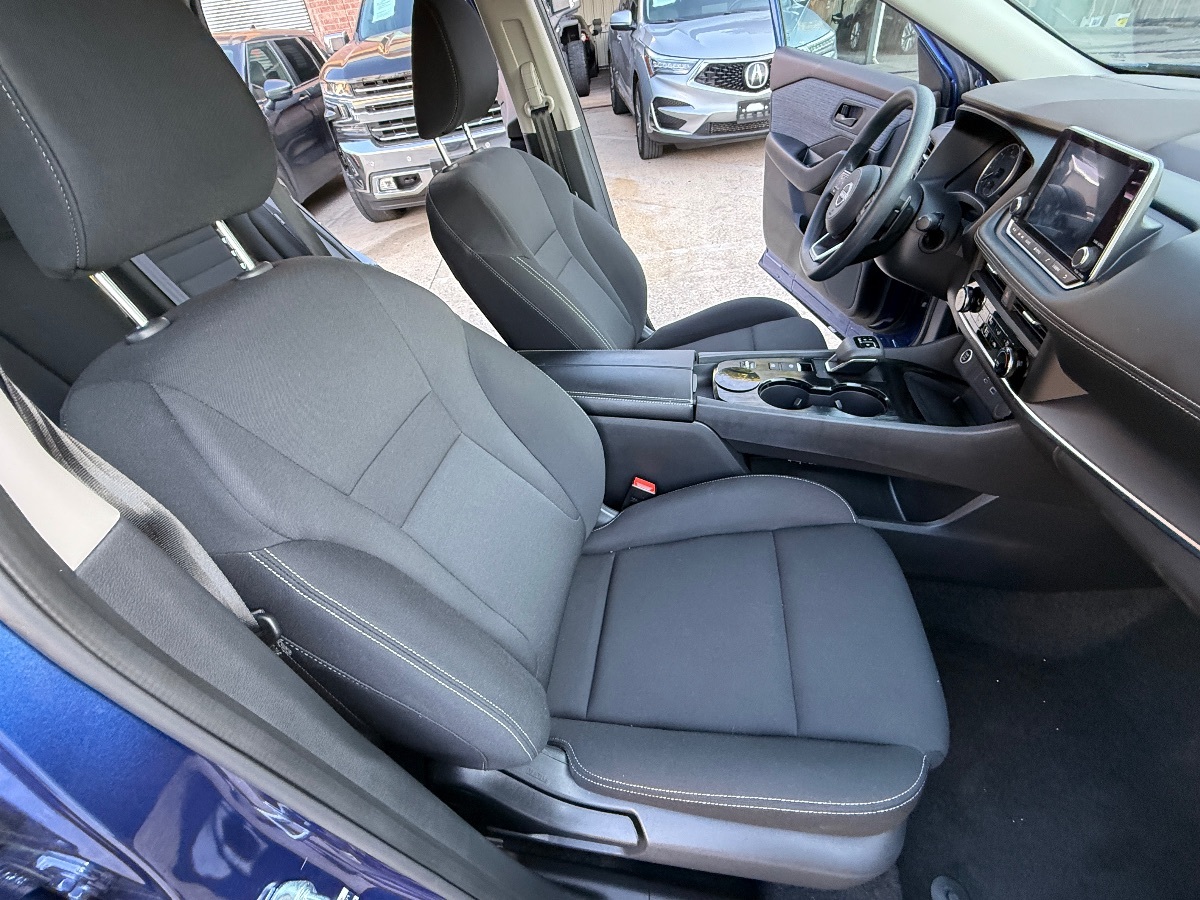 2023 Nissan Rogue S photo 14