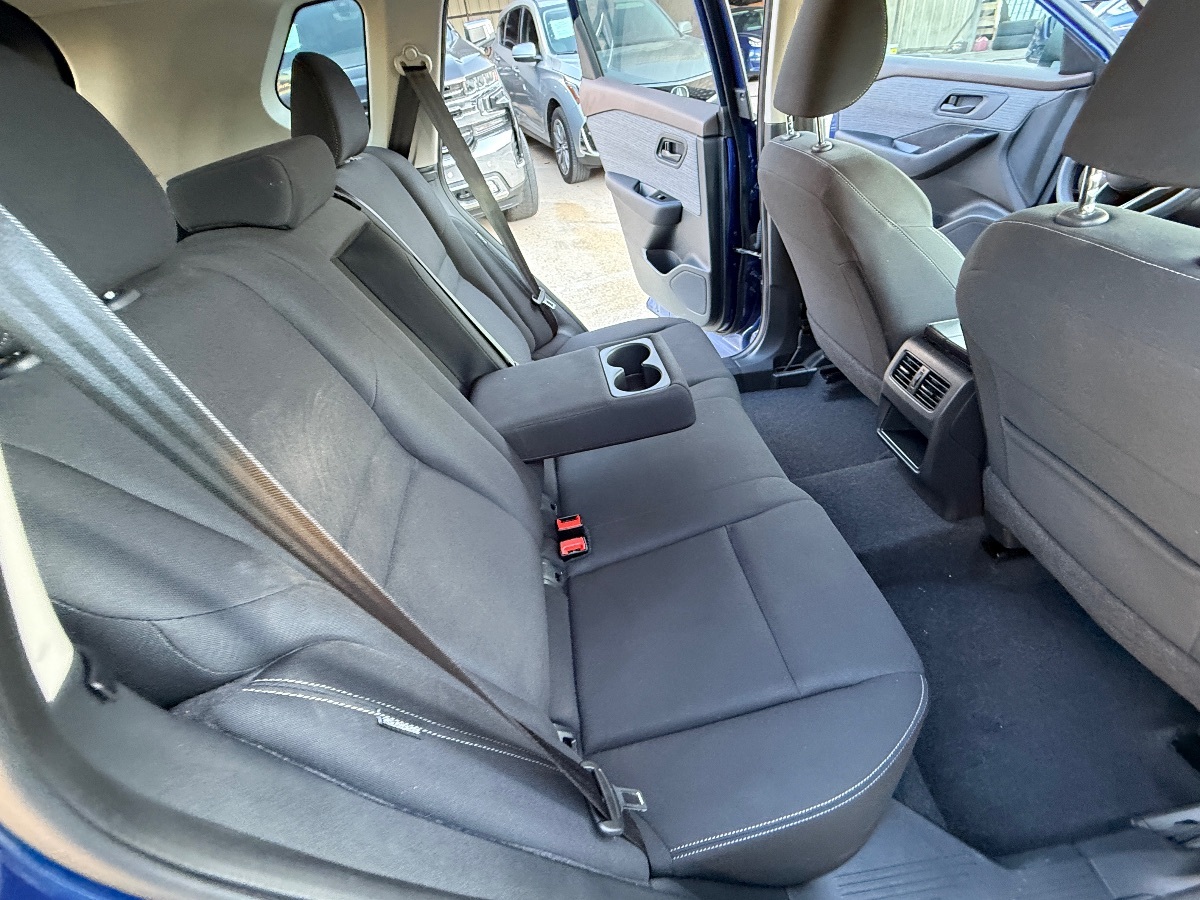 2023 Nissan Rogue S photo 15