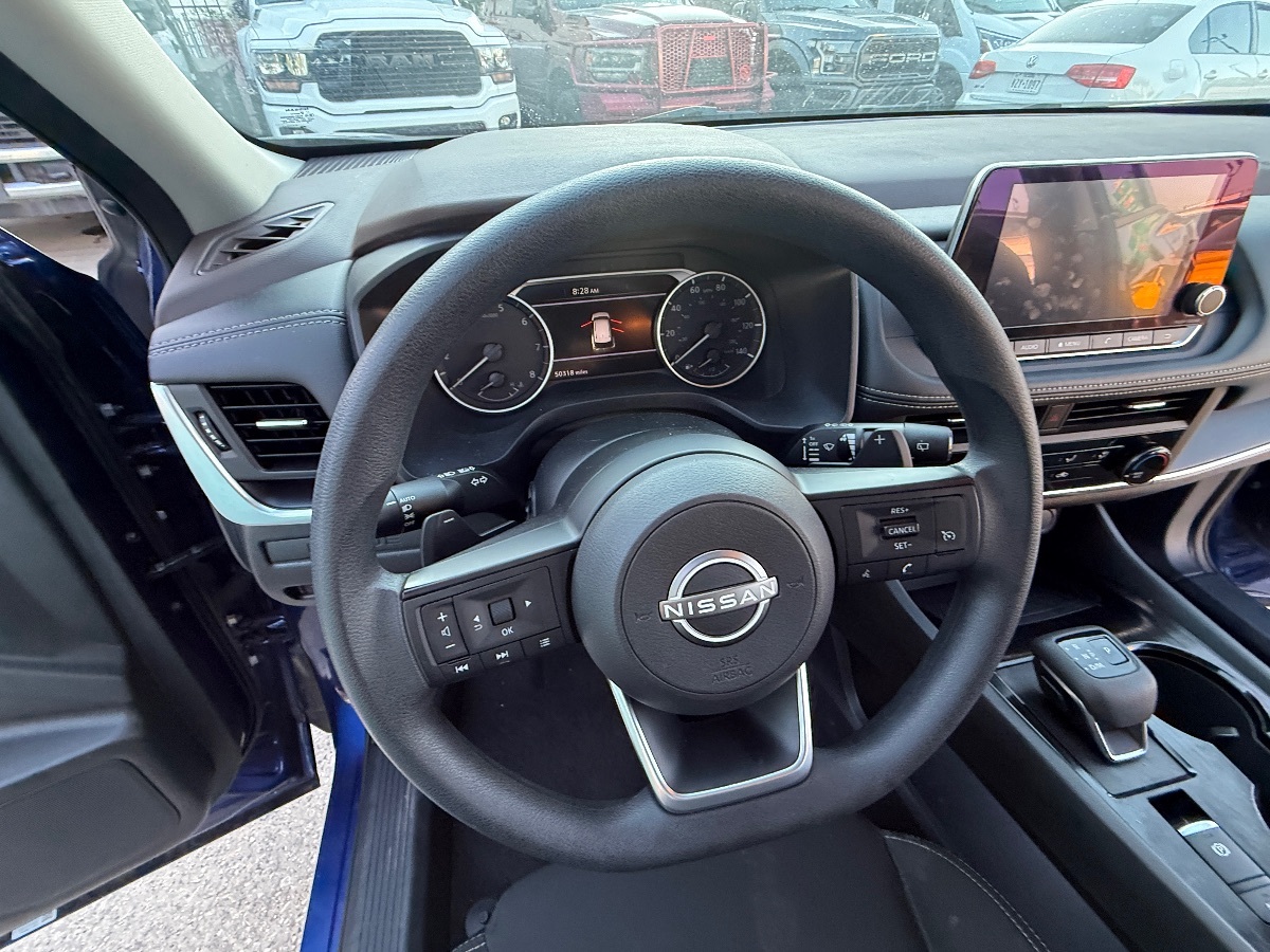 2023 Nissan Rogue S photo 18