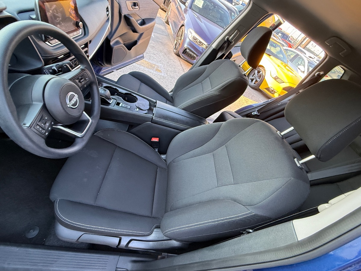 2023 Nissan Rogue S photo 19