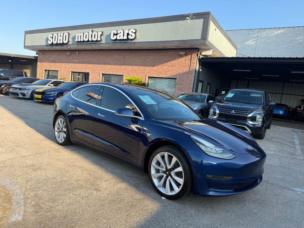 2018 Tesla Model 3 Long Range photo 2