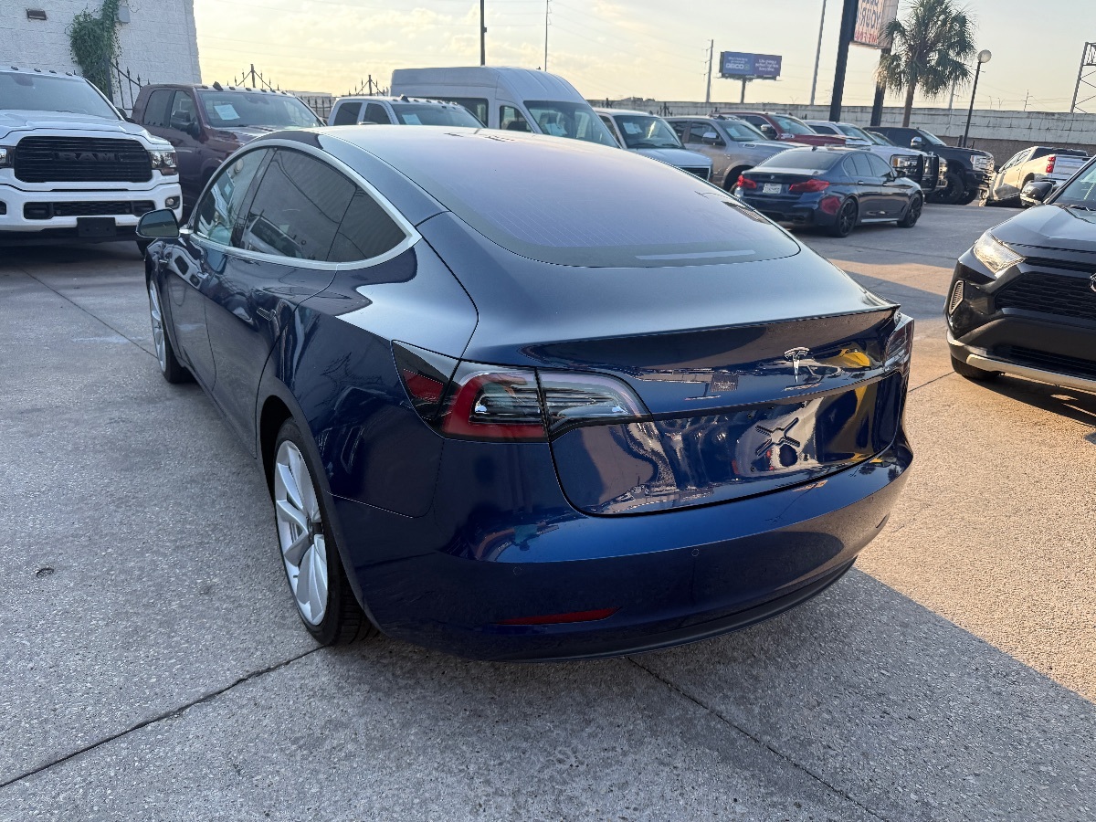 2018 Tesla Model 3 Long Range photo 5