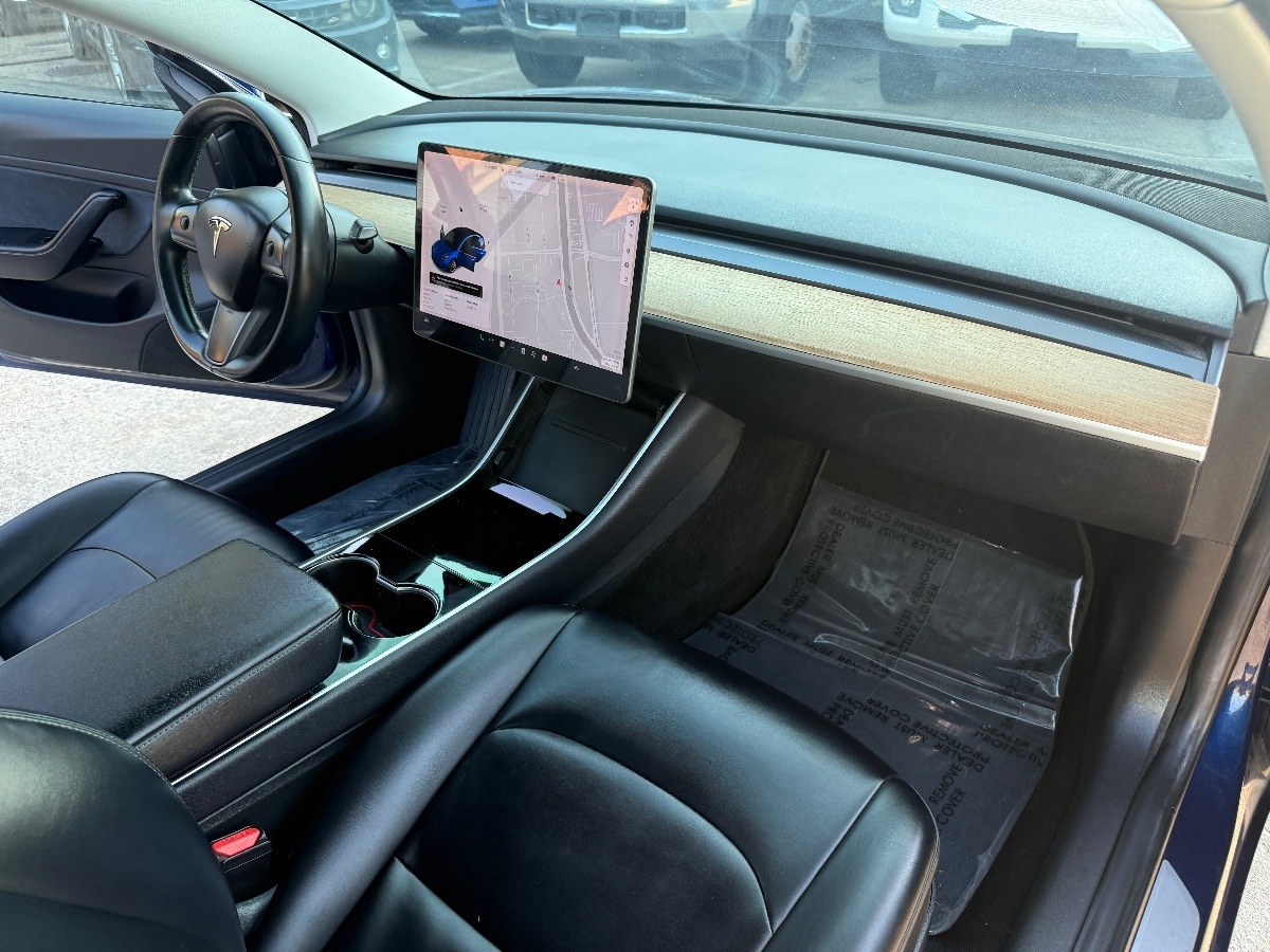 2018 Tesla Model 3 Long Range photo 14